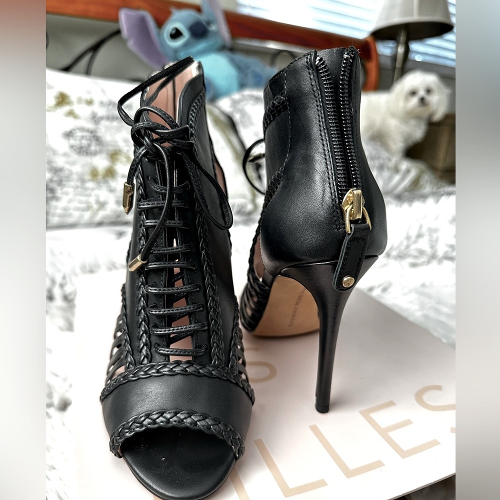 Heels 6.5 very high booties cavety sexy and stylish